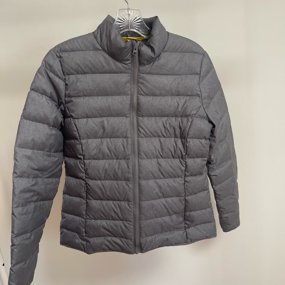 J McLaughlin Women’s Lightweight Puffer Jacket | Size S